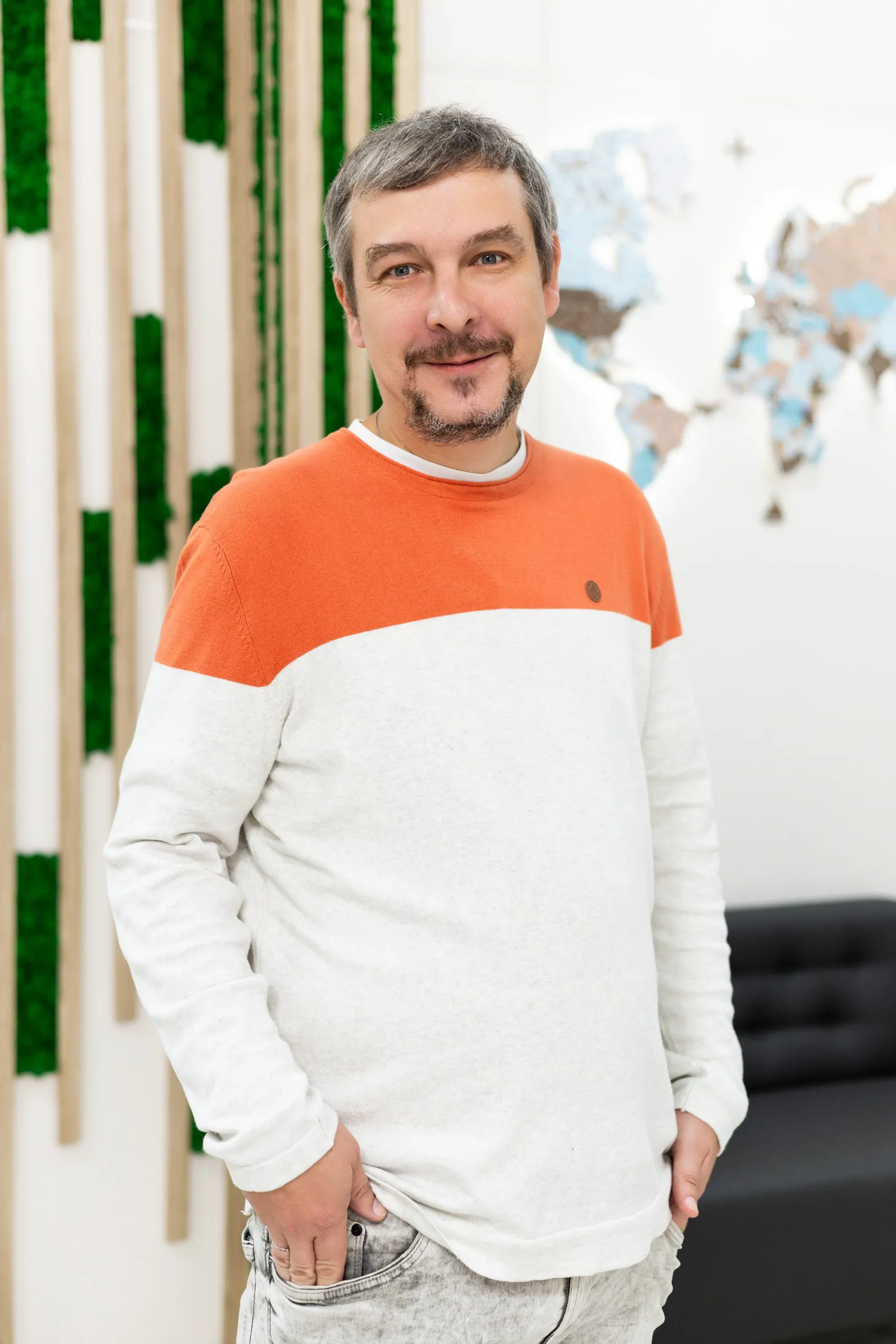 Сергей Юрьевич, менеджер по закупкам